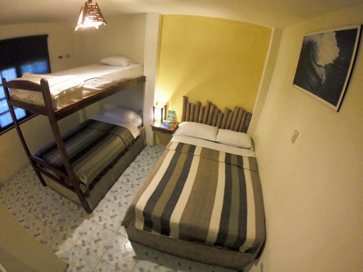 מונטניטה Hostal Moai מראה חיצוני תמונה