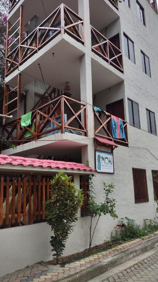 מונטניטה Hostal Moai מראה חיצוני תמונה
