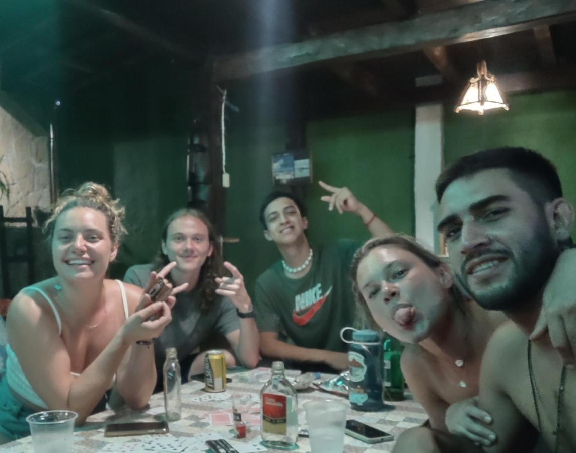מונטניטה Hostal Moai מראה חיצוני תמונה