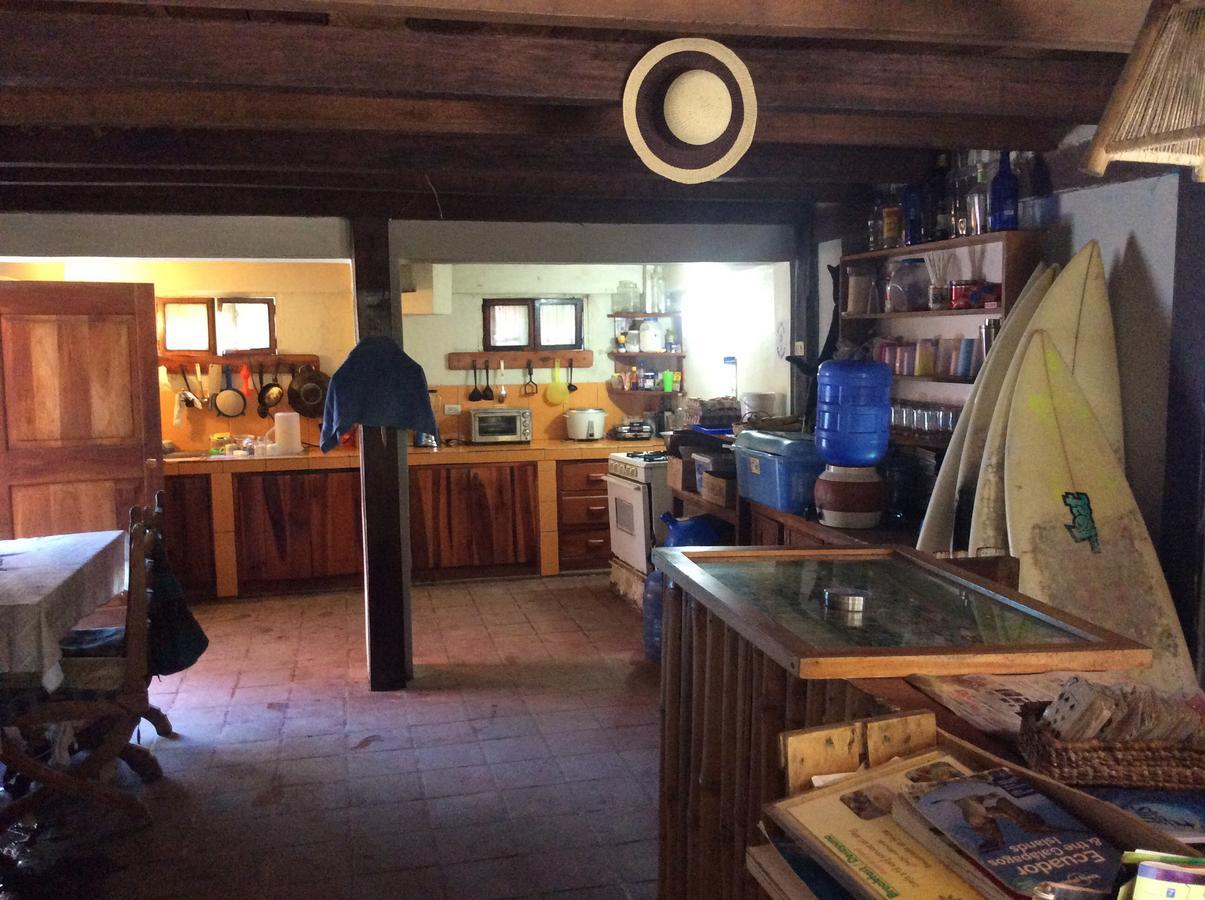 מונטניטה Hostal Moai מראה חיצוני תמונה
