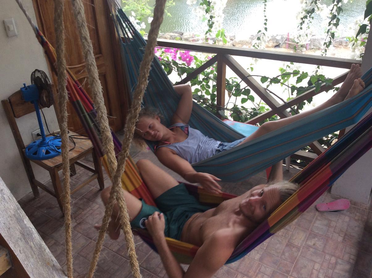 מונטניטה Hostal Moai מראה חיצוני תמונה