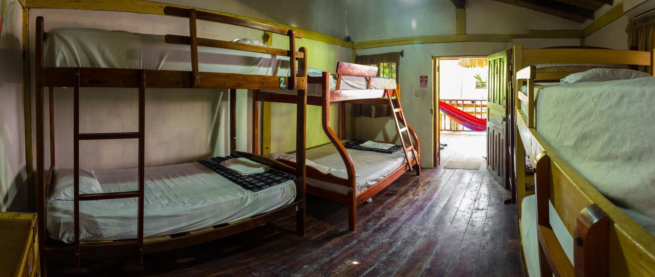 מונטניטה Hostal Moai מראה חיצוני תמונה