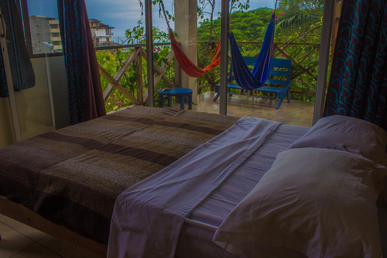 מונטניטה Hostal Moai מראה חיצוני תמונה